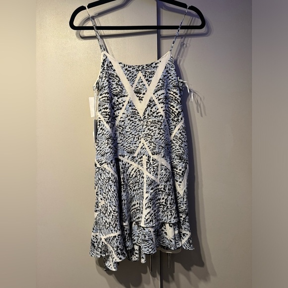 NWT 1. State Lined Tank with Faux Wrap - Picture 4 of 7